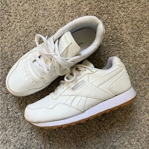 Reebok • Classic Leather Sneakers